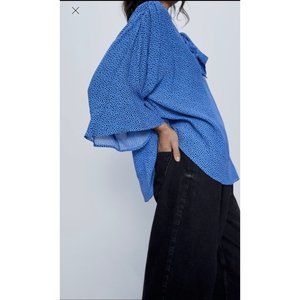 Zara Woman blue Print blouse with bow Size Large